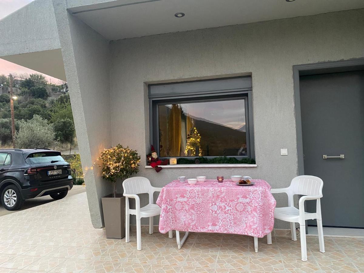 Stellas Guesthouse Near Arachova Stirion Ngoại thất bức ảnh